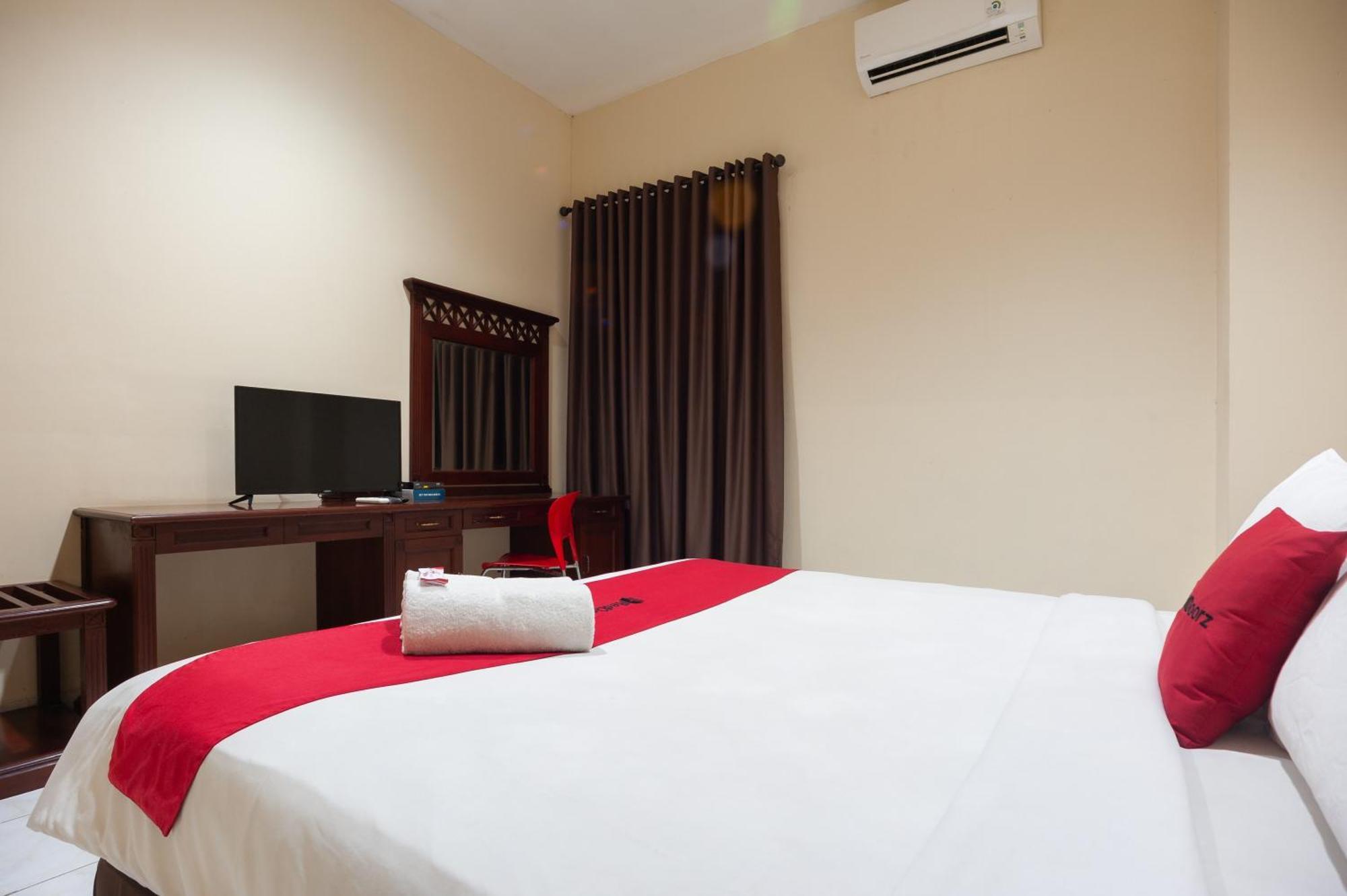 ג'קרטה Reddoorz Plus Near Plaza Blok M מראה חיצוני תמונה